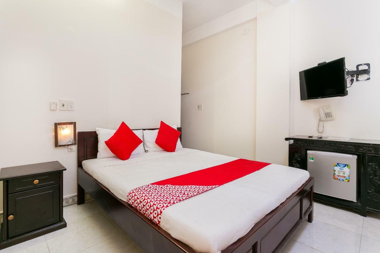 Oyo 117 Gina Hotel Дананг Екстер'єр фото