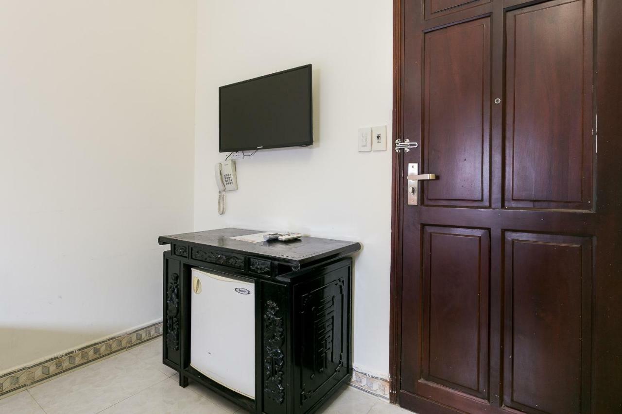 Oyo 117 Gina Hotel Дананг Екстер'єр фото