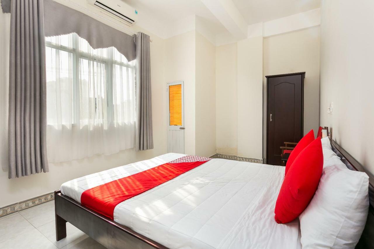 Oyo 117 Gina Hotel Дананг Екстер'єр фото