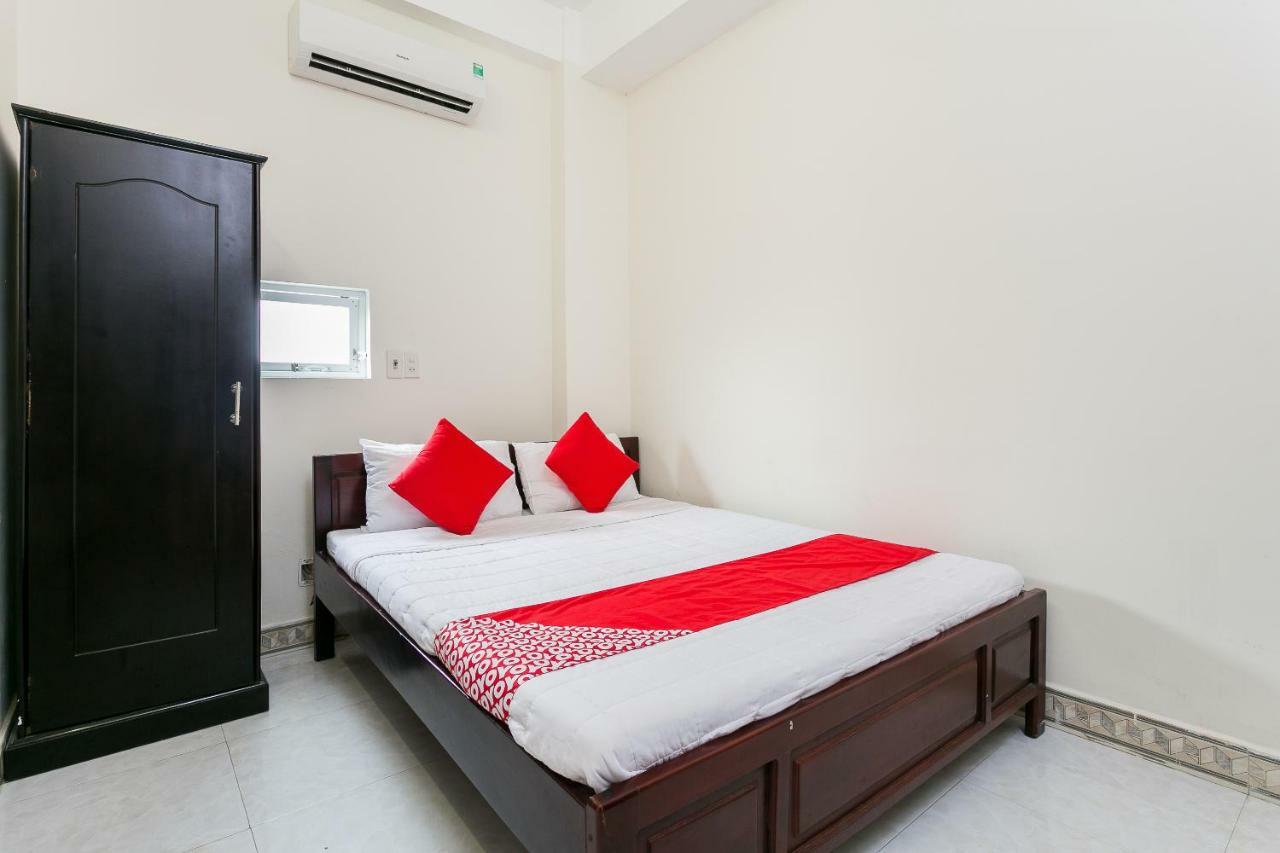 Oyo 117 Gina Hotel Дананг Екстер'єр фото