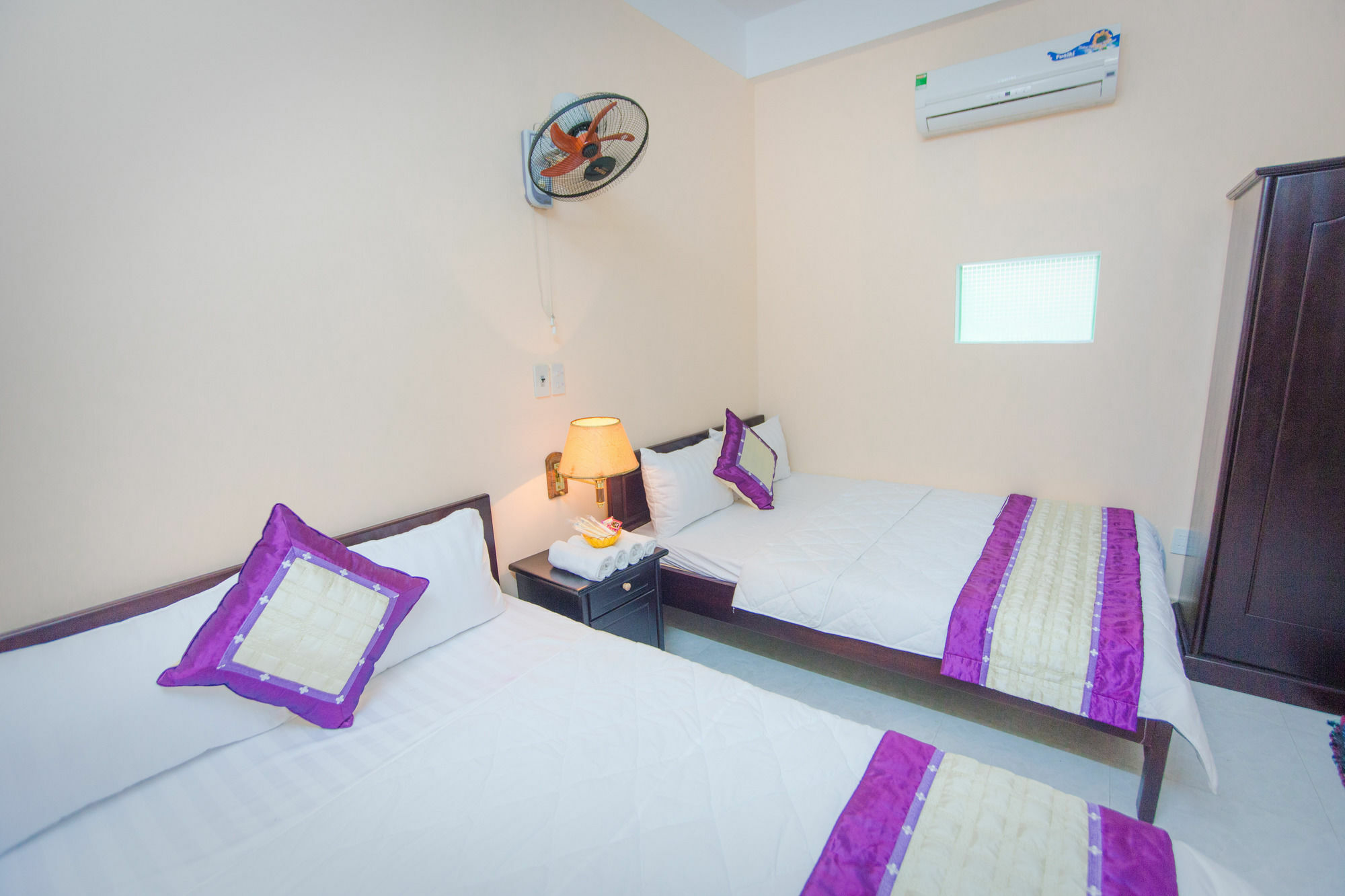 Oyo 117 Gina Hotel Дананг Екстер'єр фото