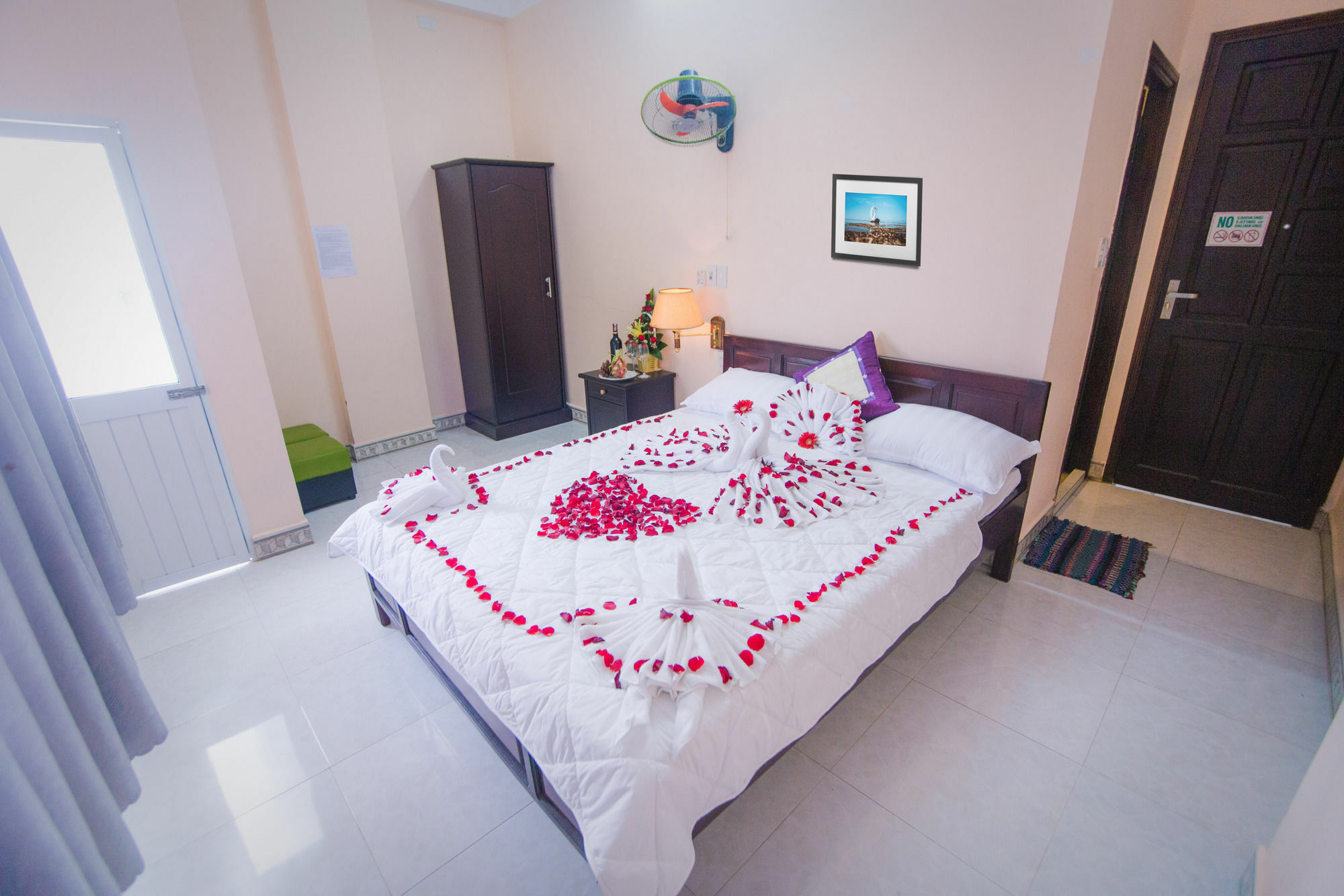 Oyo 117 Gina Hotel Дананг Екстер'єр фото