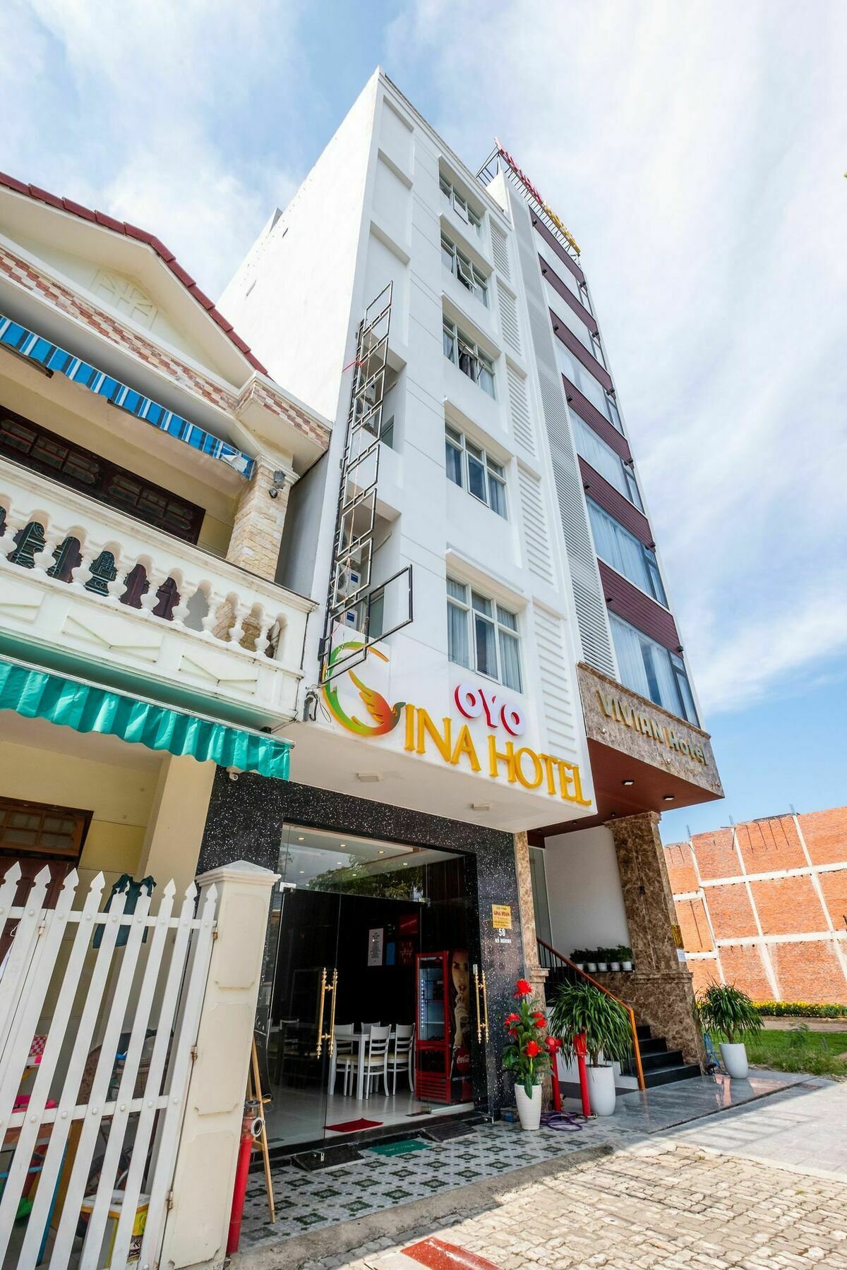 Oyo 117 Gina Hotel Дананг Екстер'єр фото